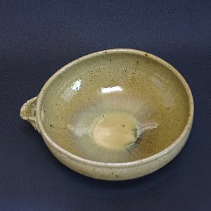 灰釉片口鉢