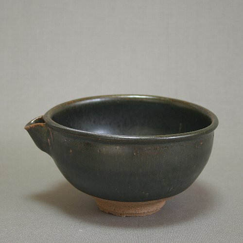 玄釉片口鉢