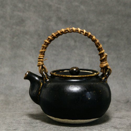 玄釉土瓶