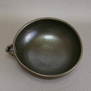 玄釉片口鉢1