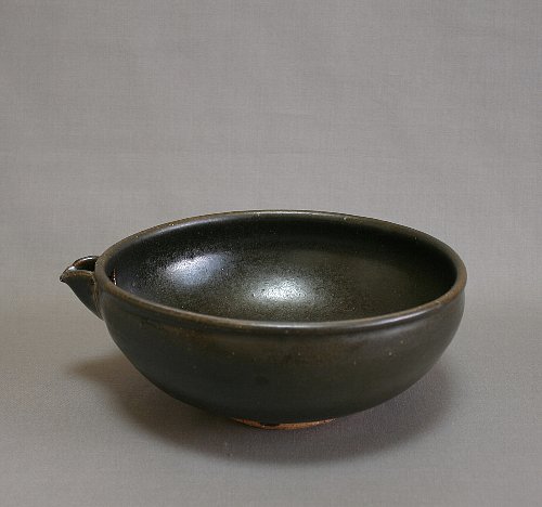 玄釉片口鉢