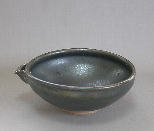 玄釉片口鉢
