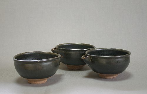 玄釉片口鉢