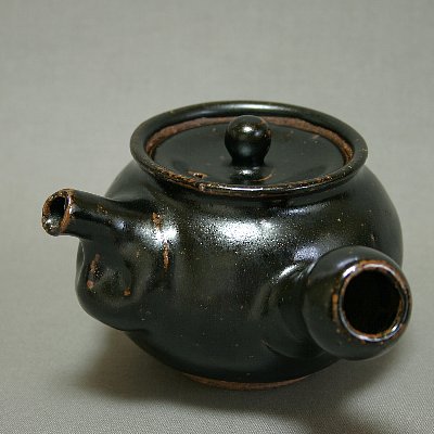 玄釉急須