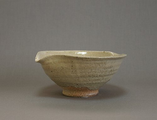 灰釉片口鉢