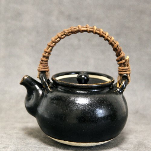 玄釉片口鉢