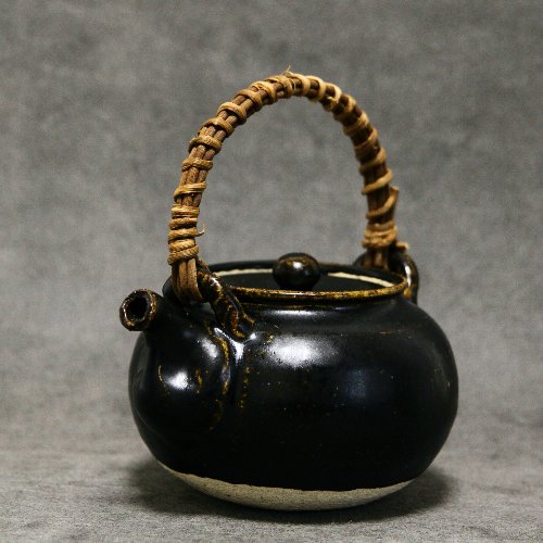 玄釉片口鉢